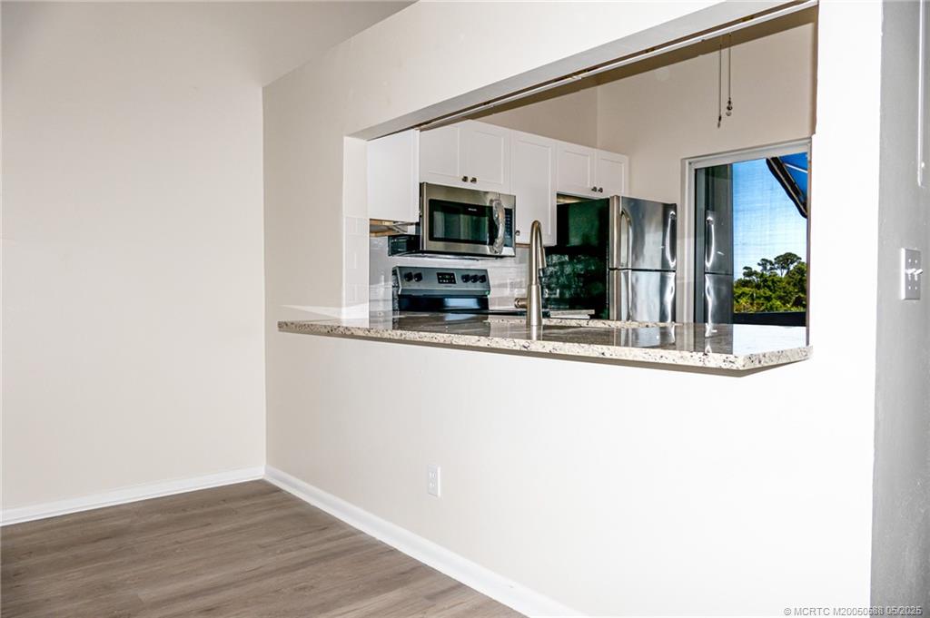 1585 NE Beacon Drive NE 1107