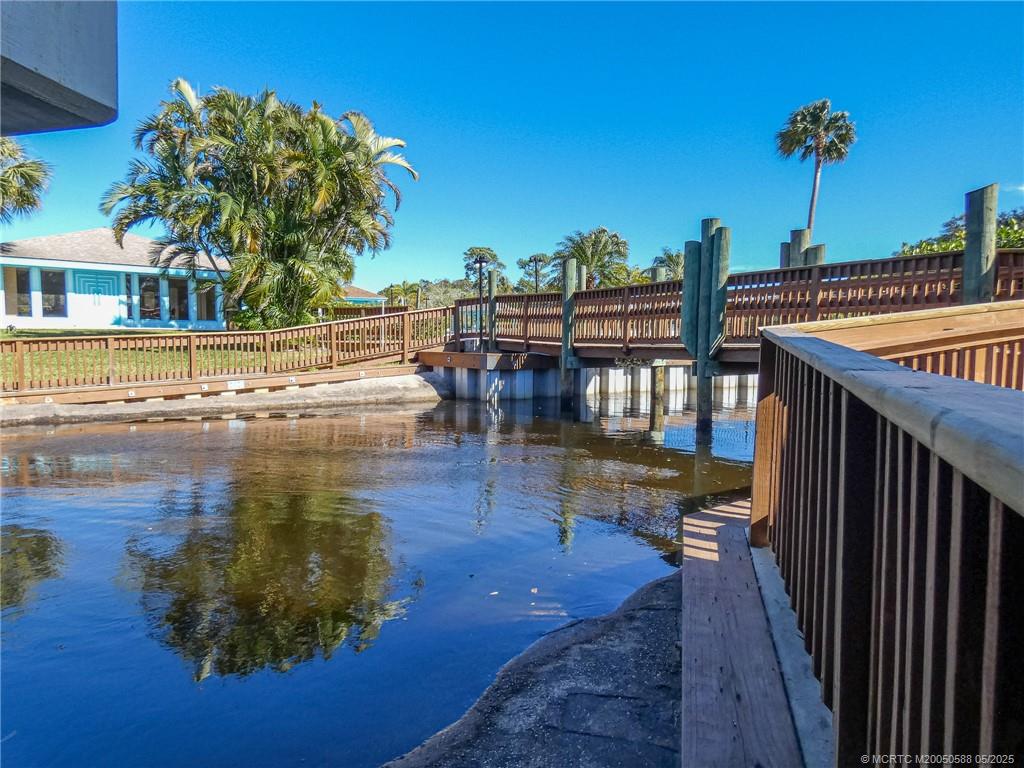 1585 NE Beacon Drive NE 1107