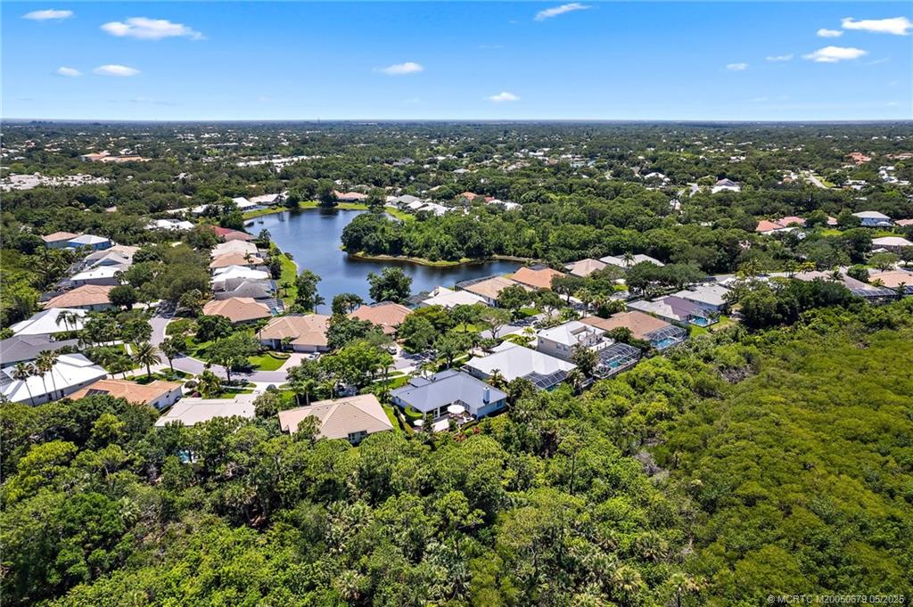 922 SW Lighthouse Drive