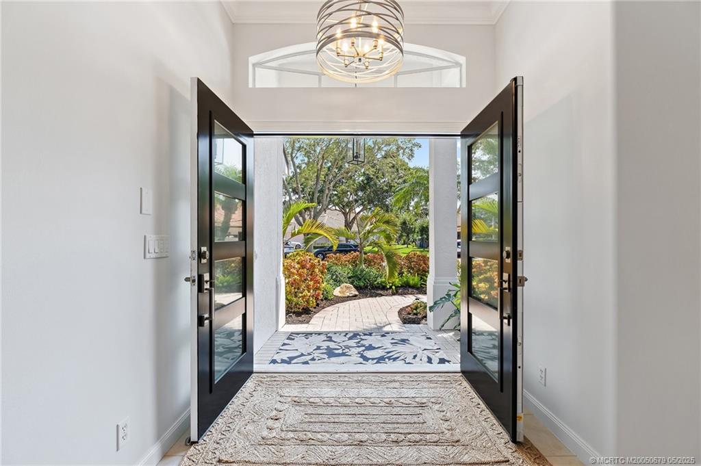 922 SW Lighthouse Drive