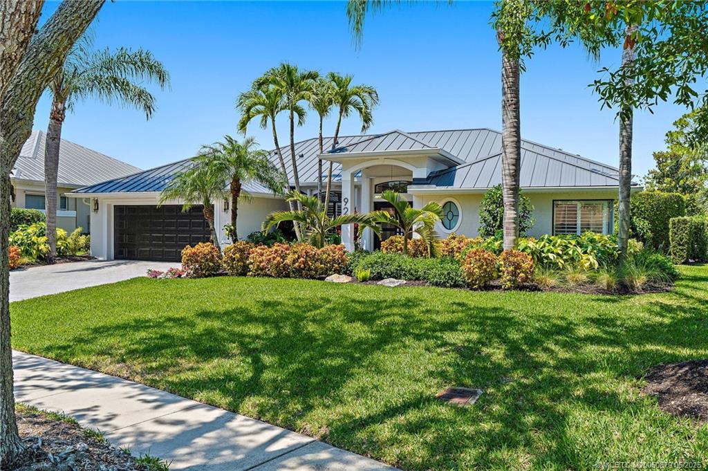 922 SW Lighthouse Drive