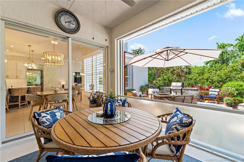 922 SW Lighthouse Drive