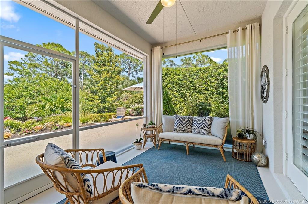 922 SW Lighthouse Drive