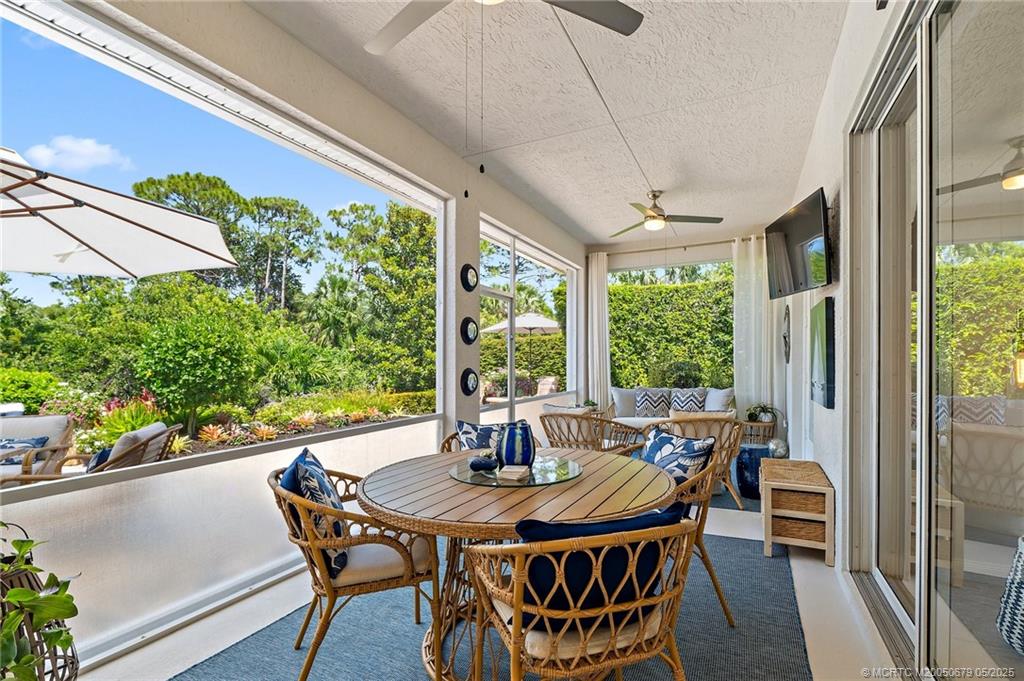 922 SW Lighthouse Drive