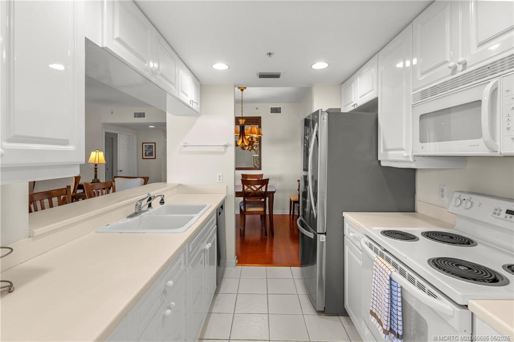 5750 NE Island Cove Way 3101