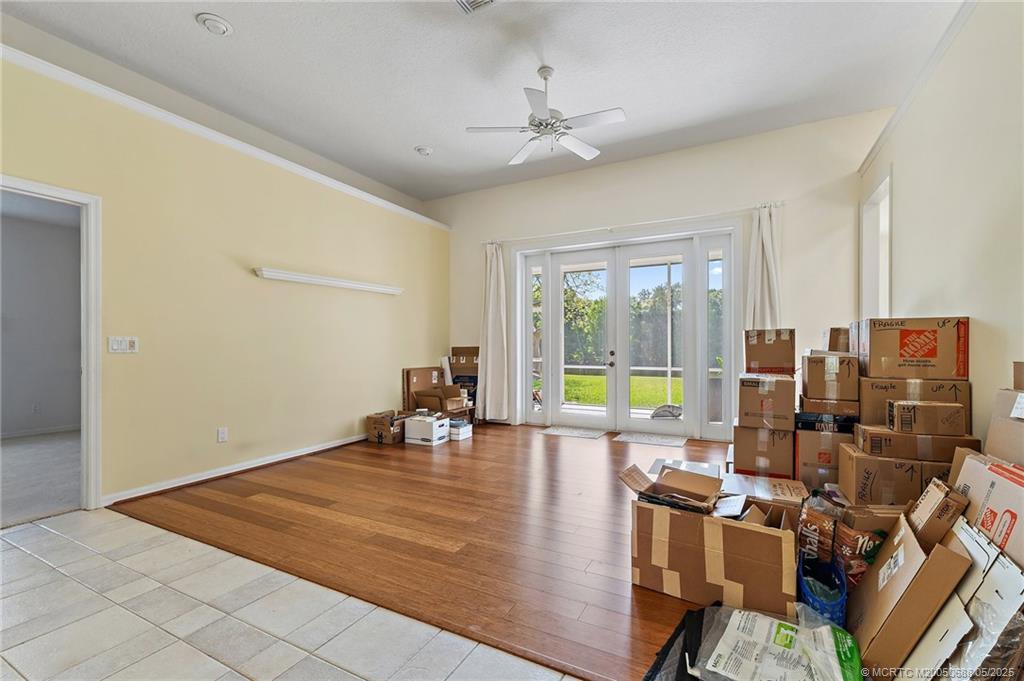 579 SE Meadow Wood Way