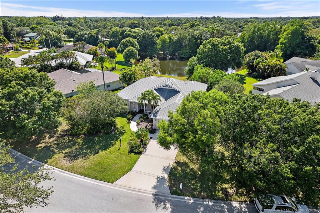 579 SE Meadow Wood Way