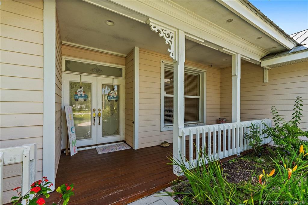 579 SE Meadow Wood Way