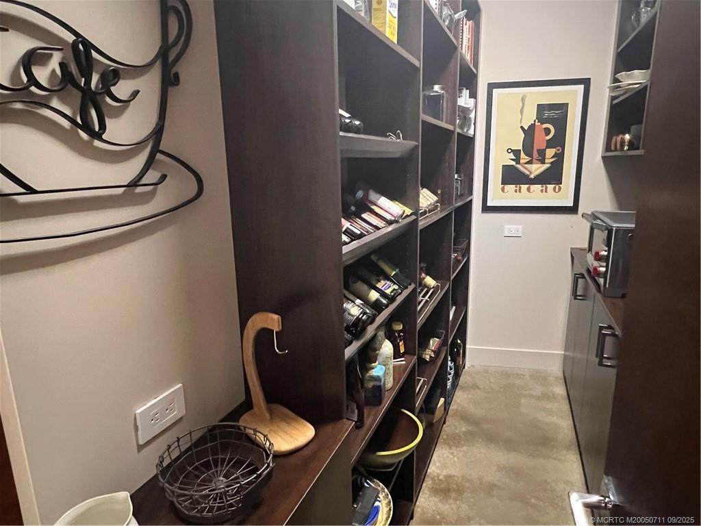 314 SE Pelican Drive