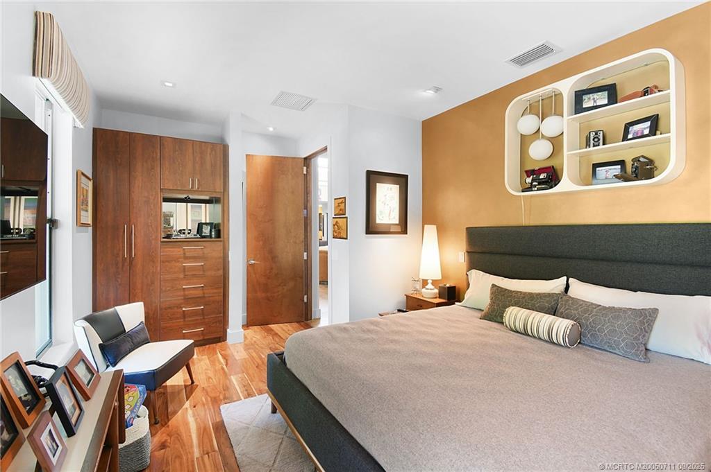 314 SE Pelican Drive