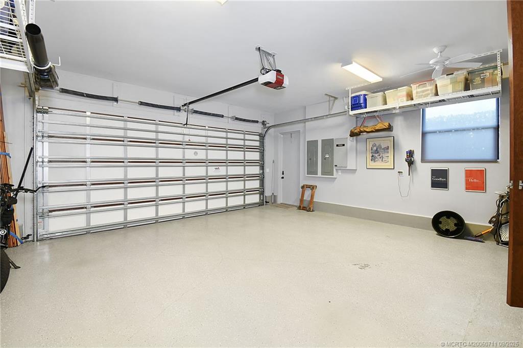 314 SE Pelican Drive