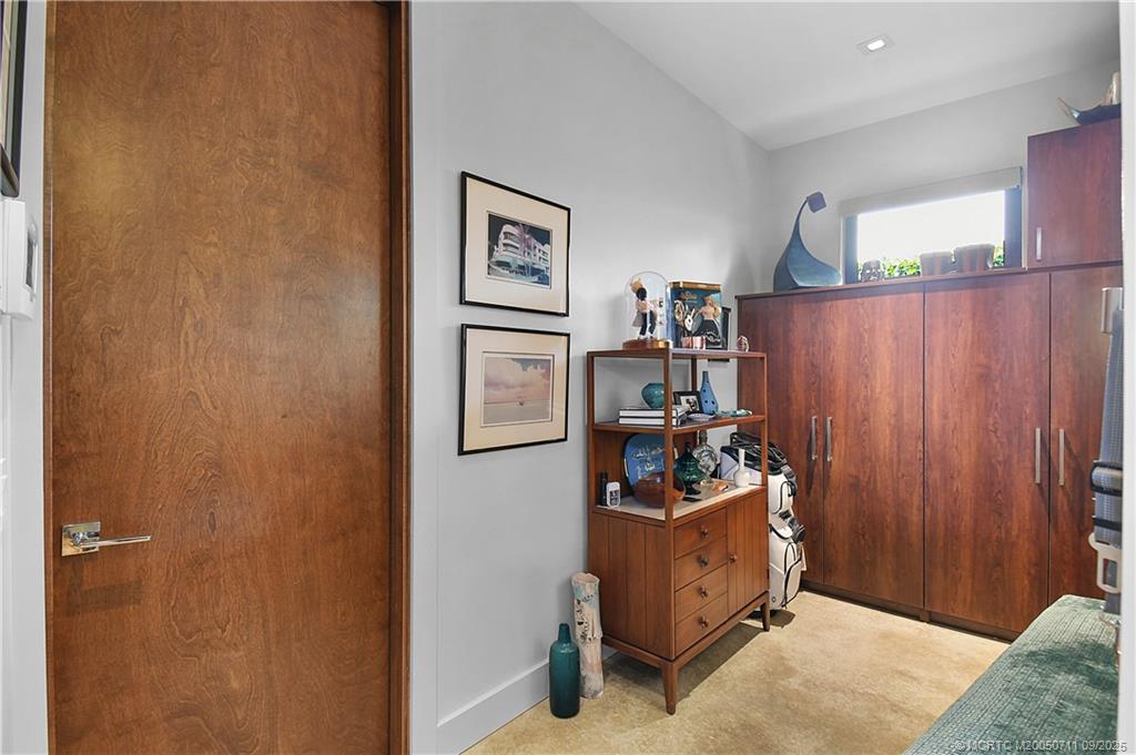 314 SE Pelican Drive