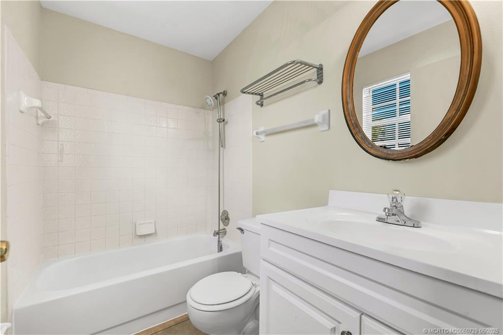 2832 SW Ann Arbor Road