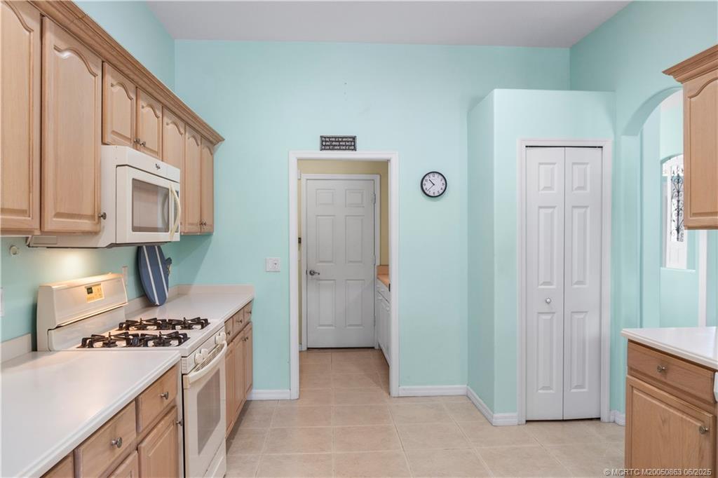 5505 SW Temple Terrace SW