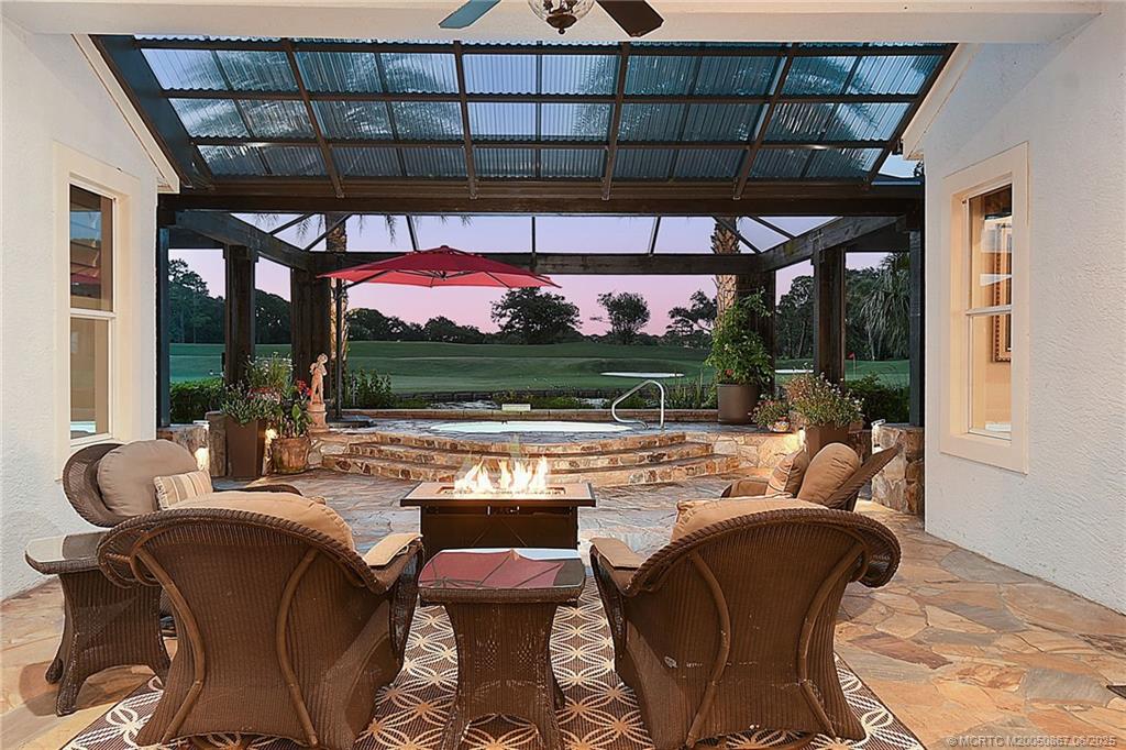 2109 SE Talbot Place