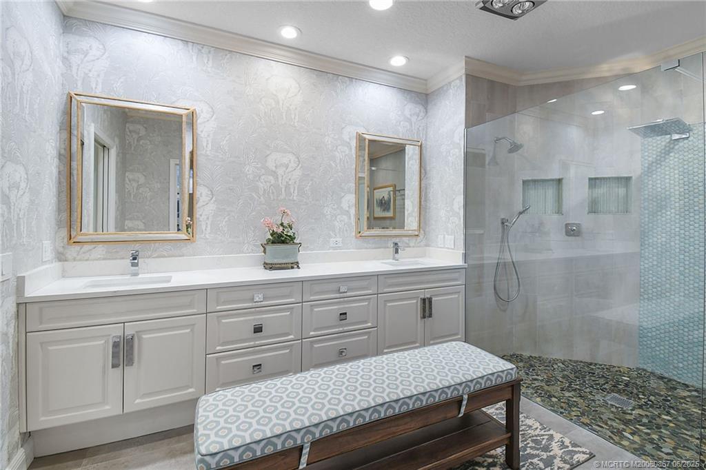 2109 SE Talbot Place