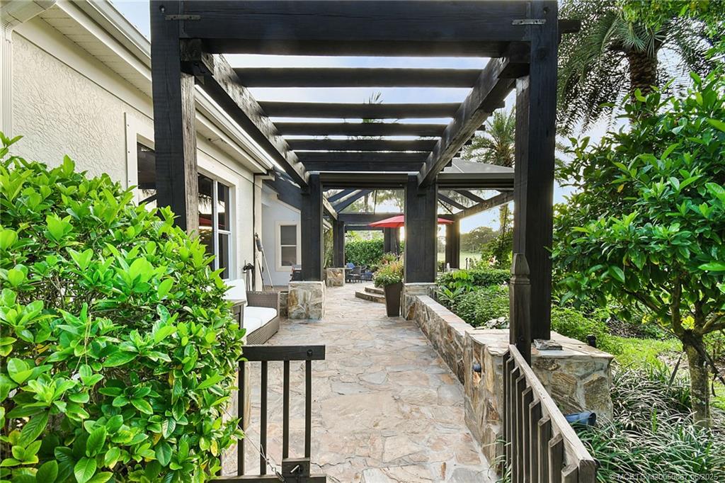 2109 SE Talbot Place