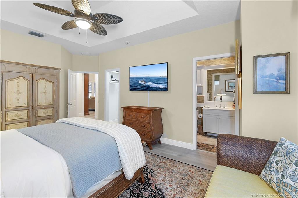 2109 SE Talbot Place