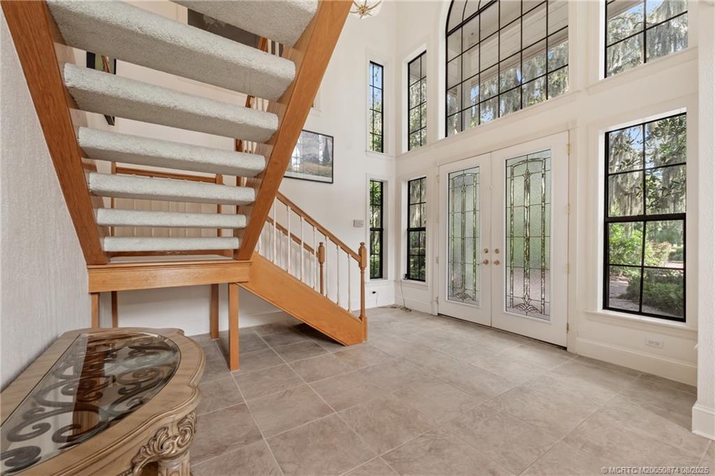 1752 SW Crane Creek Circle