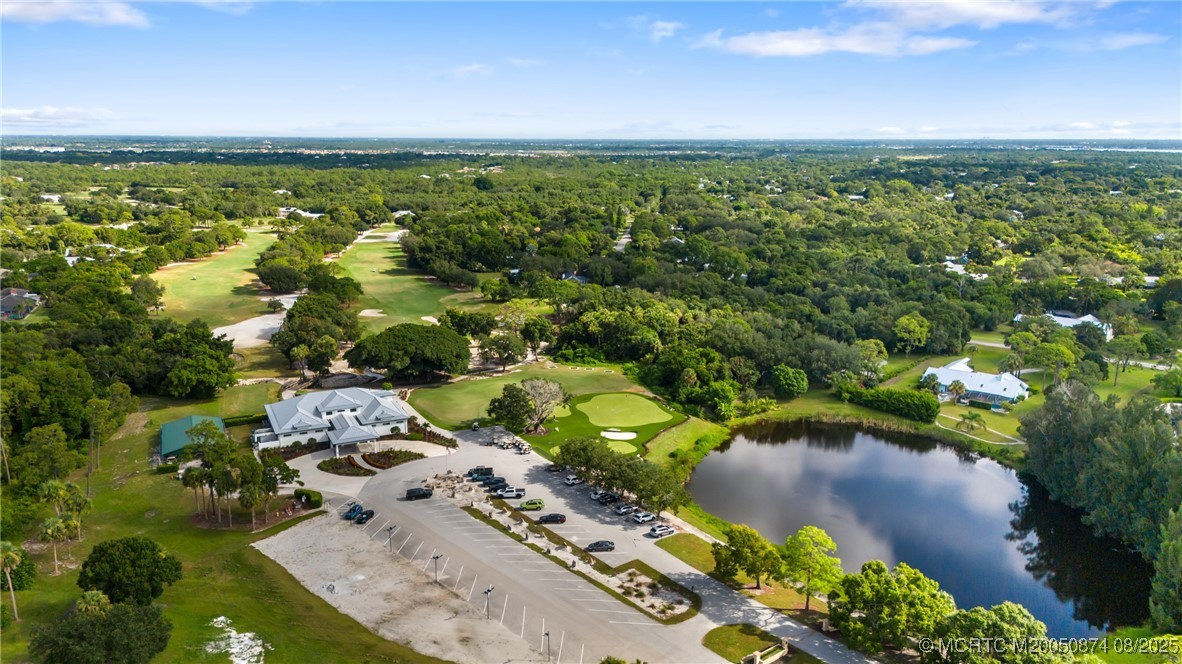 1752 SW Crane Creek Circle