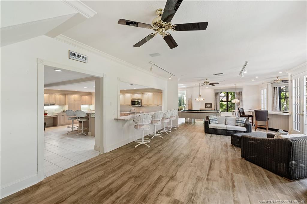 1752 SW Crane Creek Circle