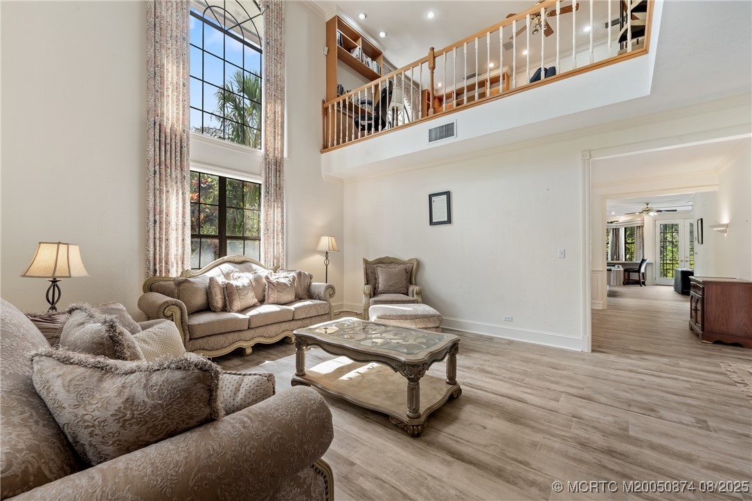 1752 SW Crane Creek Circle