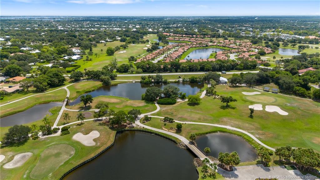1752 SW Crane Creek Circle