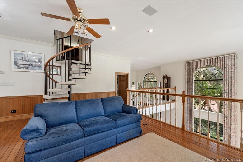 1752 SW Crane Creek Circle