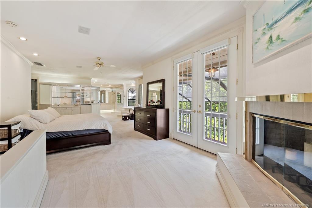 1752 SW Crane Creek Circle