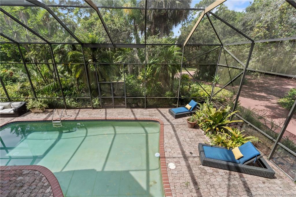 1752 SW Crane Creek Circle