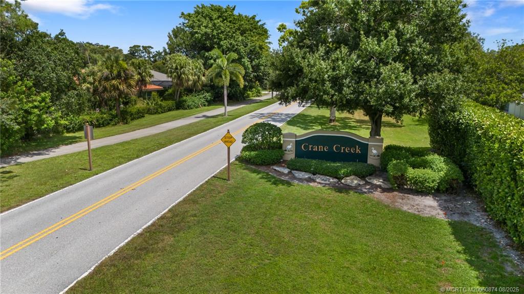 1752 SW Crane Creek Circle