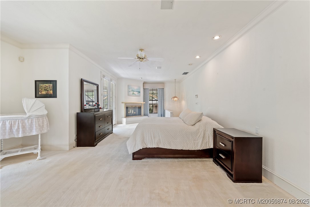 1752 SW Crane Creek Circle