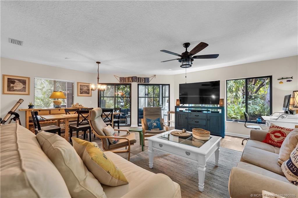 5184 SE Schooner Oaks Way