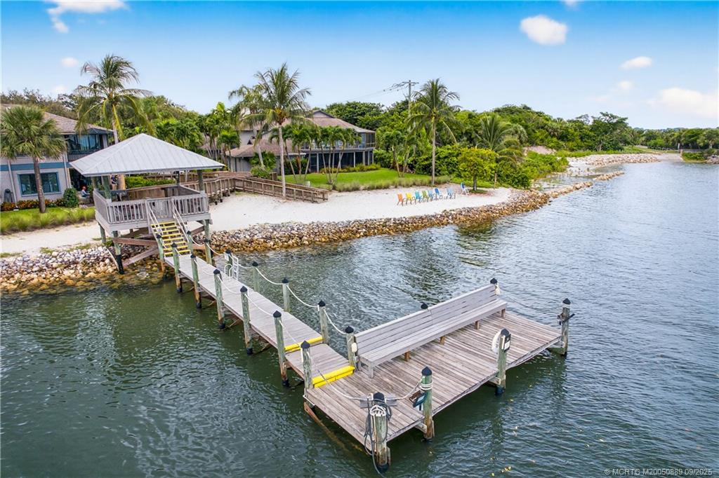 5184 SE Schooner Oaks Way