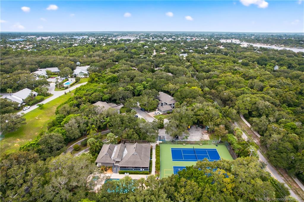 5184 SE Schooner Oaks Way