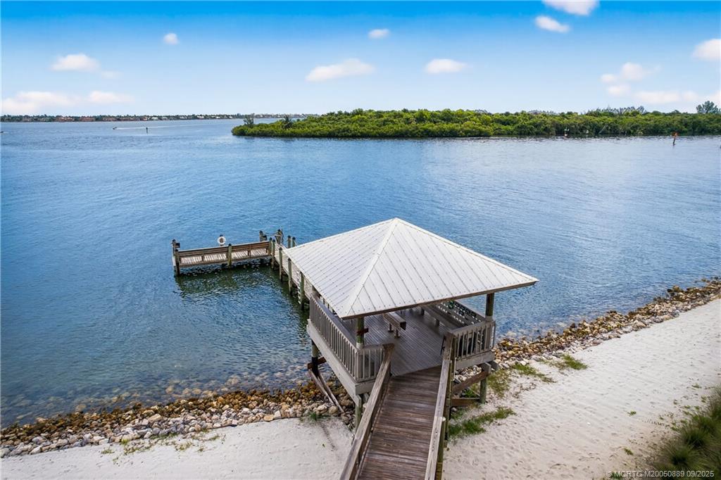 5184 SE Schooner Oaks Way