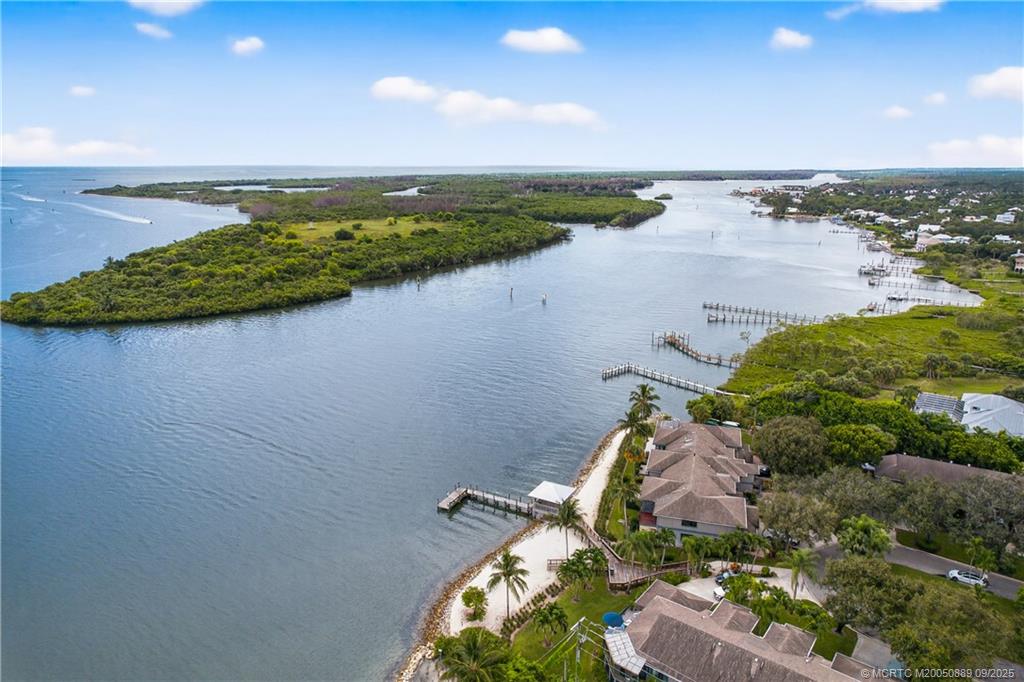 5184 SE Schooner Oaks Way