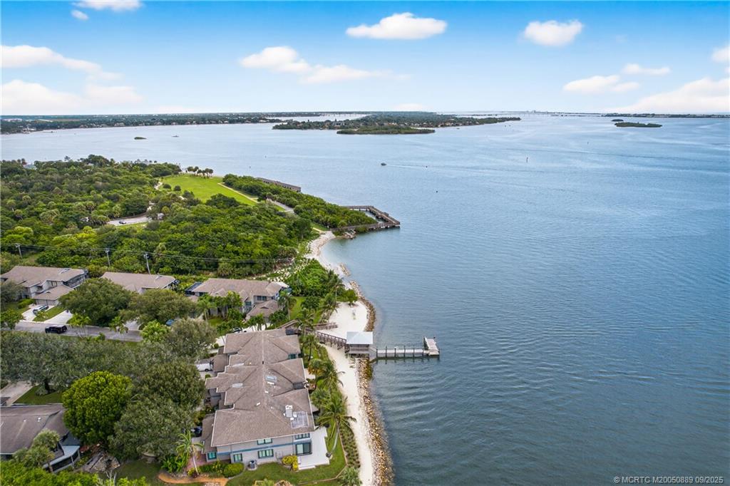 5184 SE Schooner Oaks Way