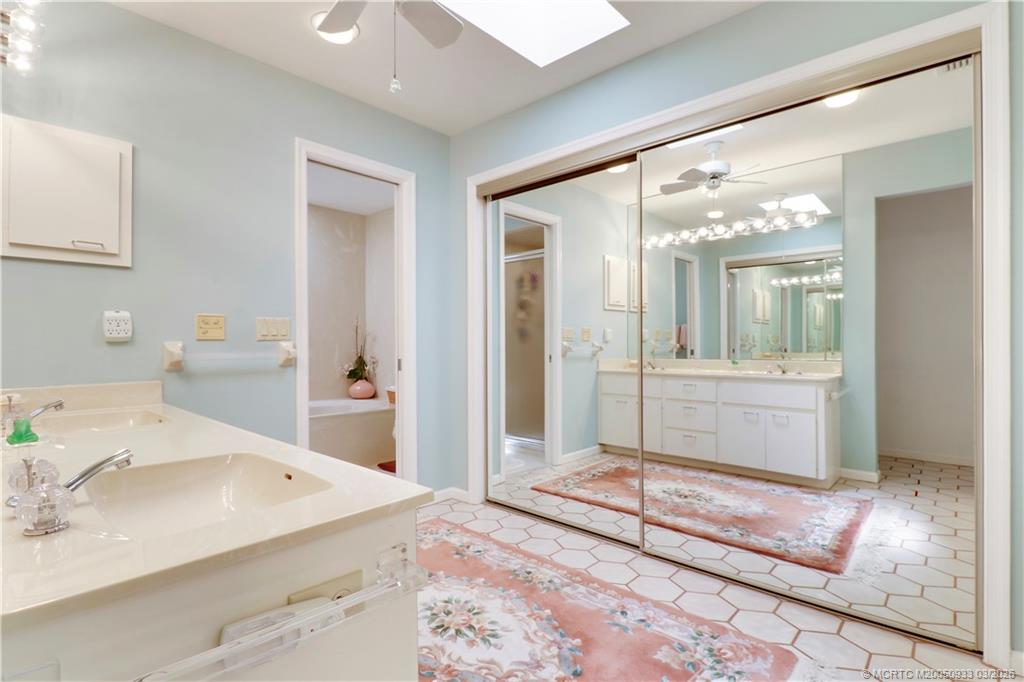 6384 SE Ironwood Circle