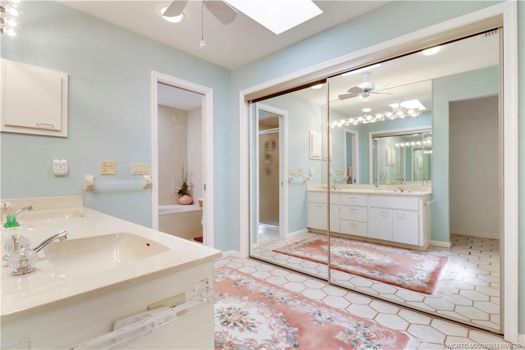 6384 SE Ironwood Circle