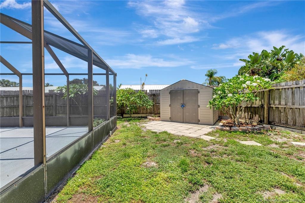 926 NE Vanda Terrado