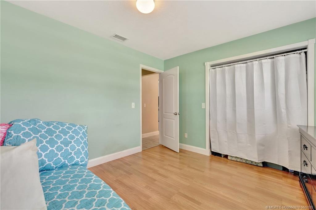 926 NE Vanda Terrado