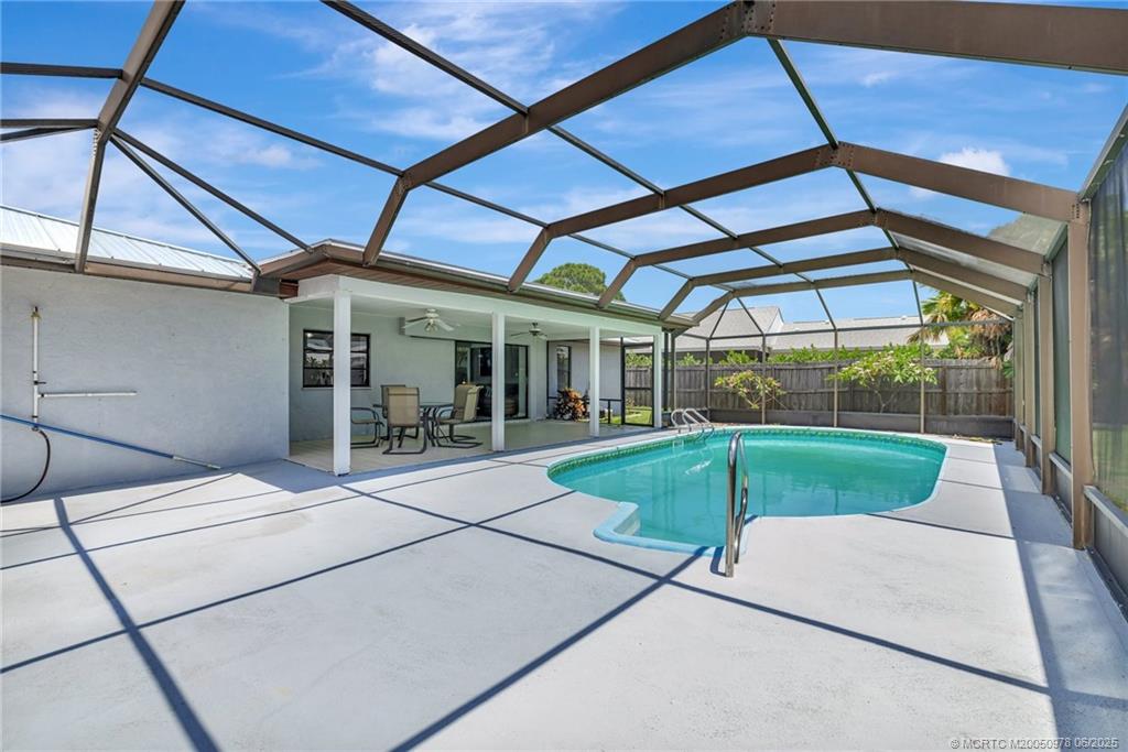 926 NE Vanda Terrado