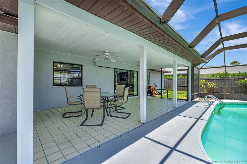 926 NE Vanda Terrado