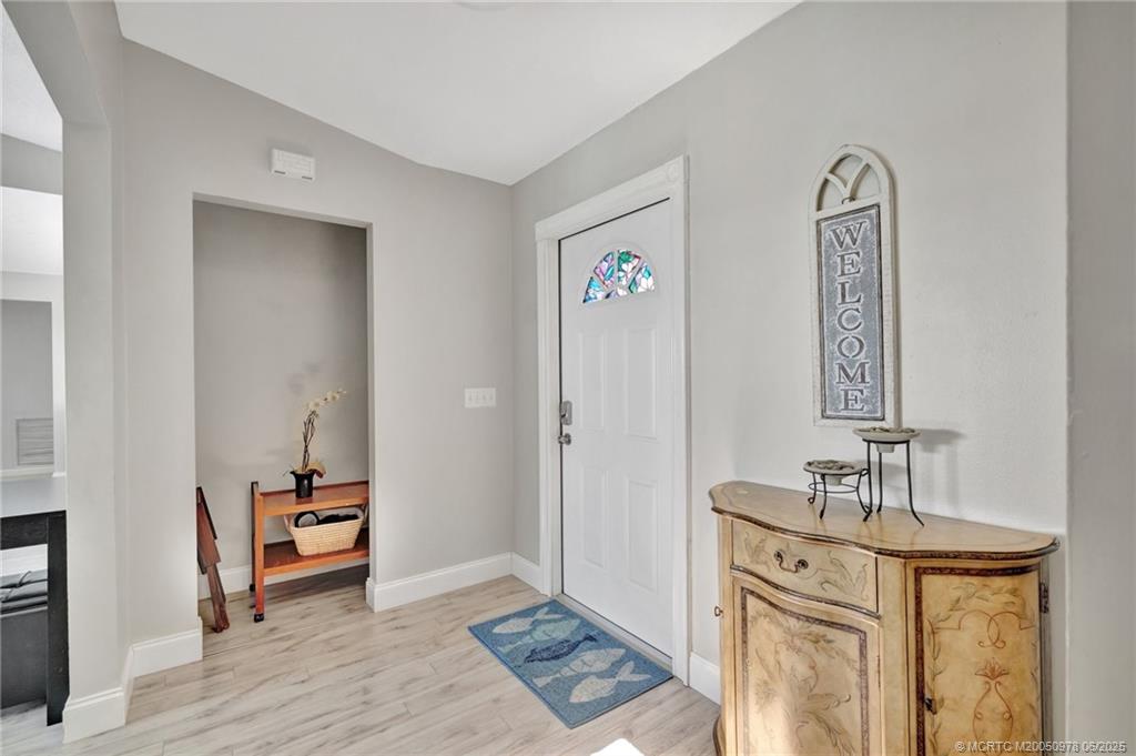 926 NE Vanda Terrado