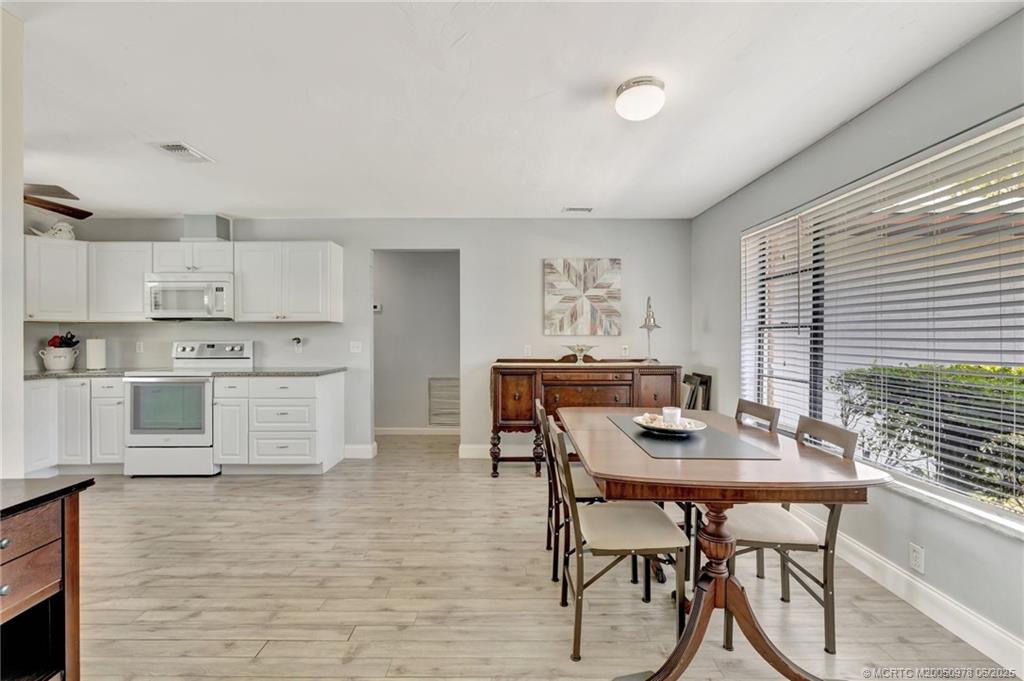 926 NE Vanda Terrado