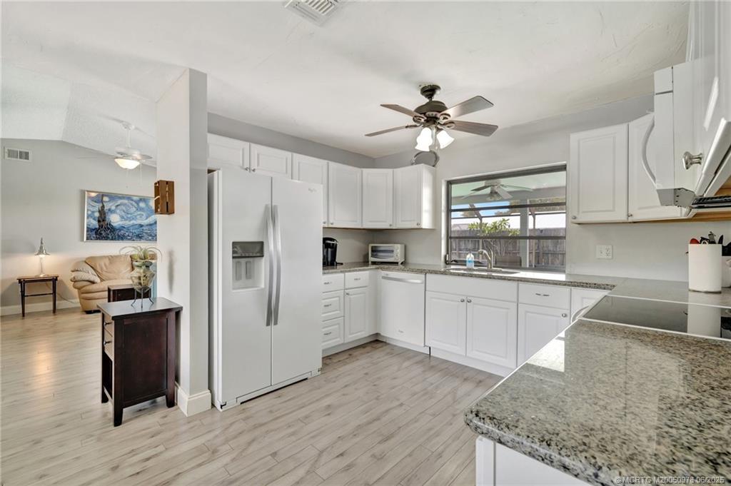 926 NE Vanda Terrado