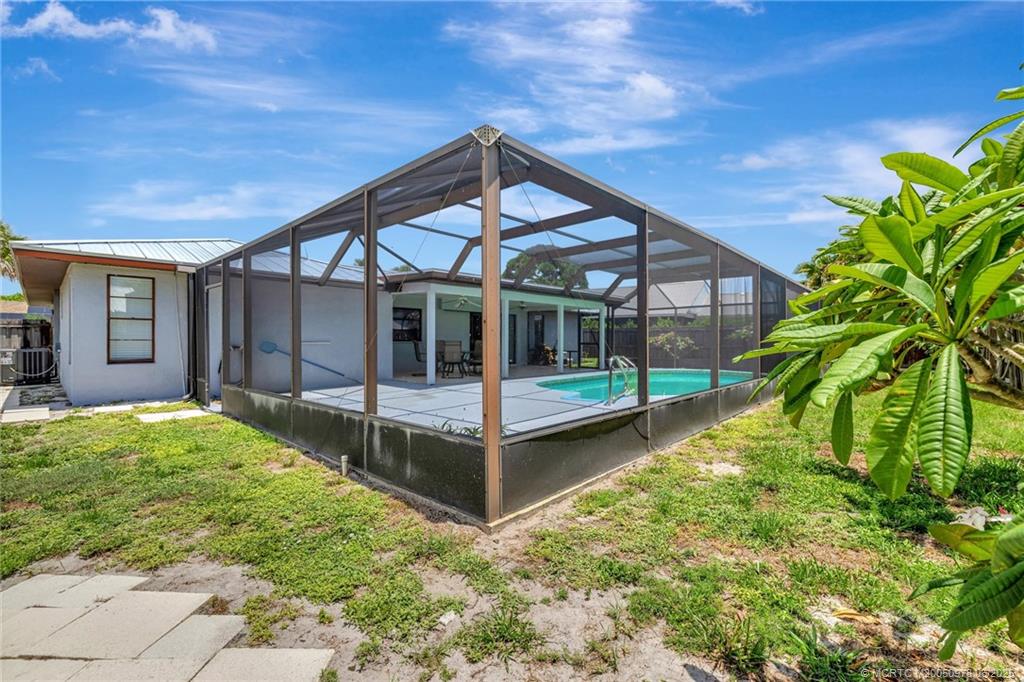 926 NE Vanda Terrado