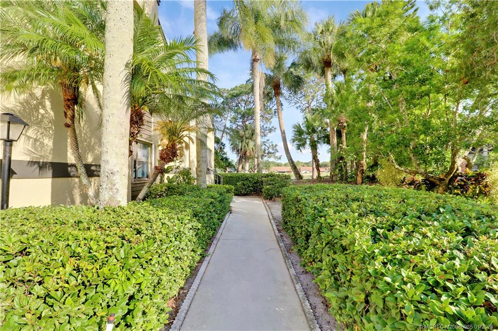 3990 SW Greenwood Way C