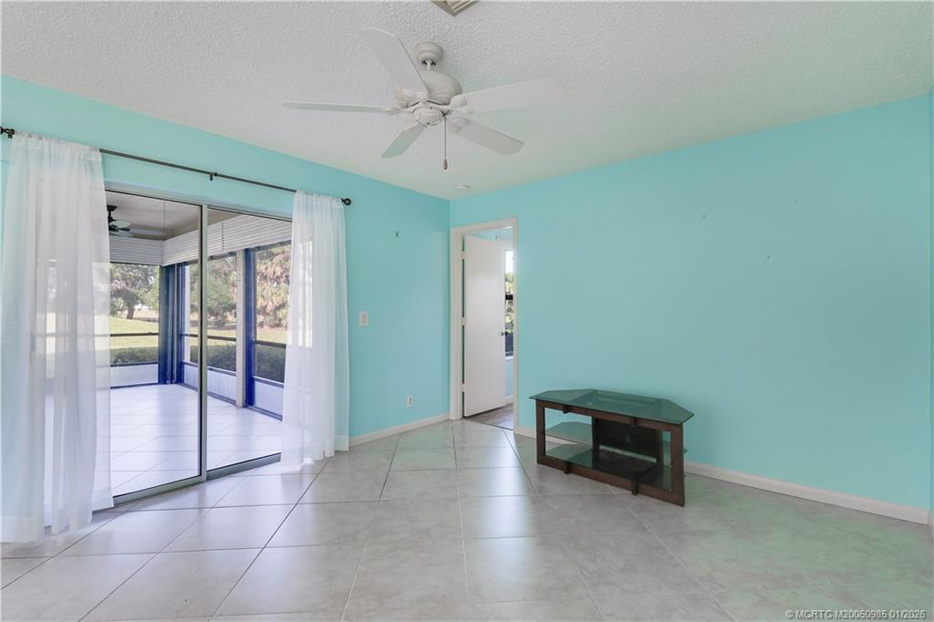 3990 SW Greenwood Way C